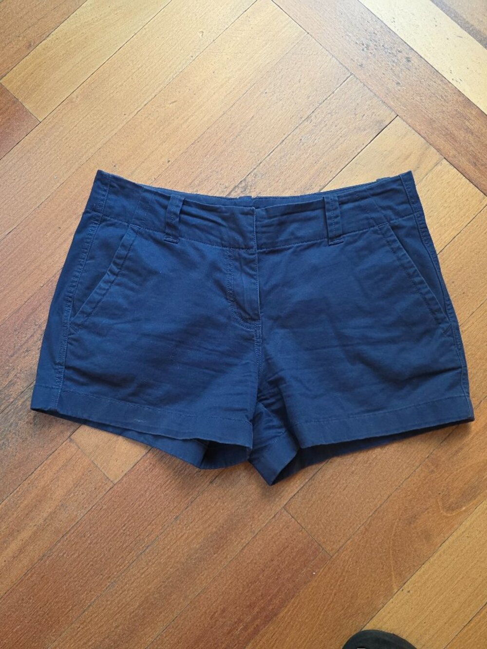 Vineyard Vines Navy Chino Short Shorts Size 2